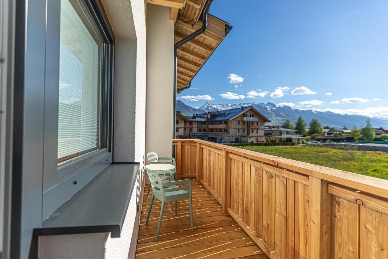 Tevini Boutique Suites By We Rent Цел ам Зее Екстериор снимка
