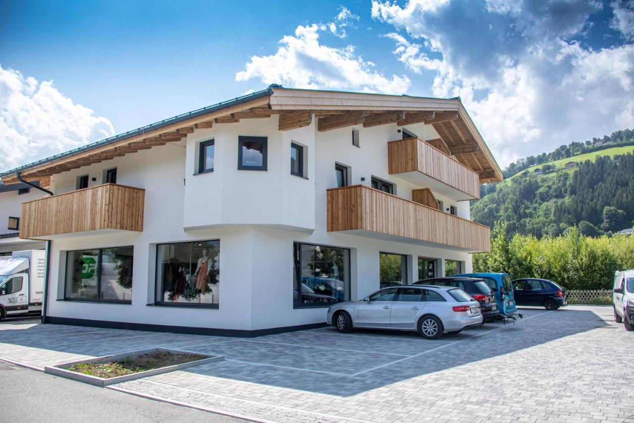 Tevini Boutique Suites By We Rent Цел ам Зее Екстериор снимка