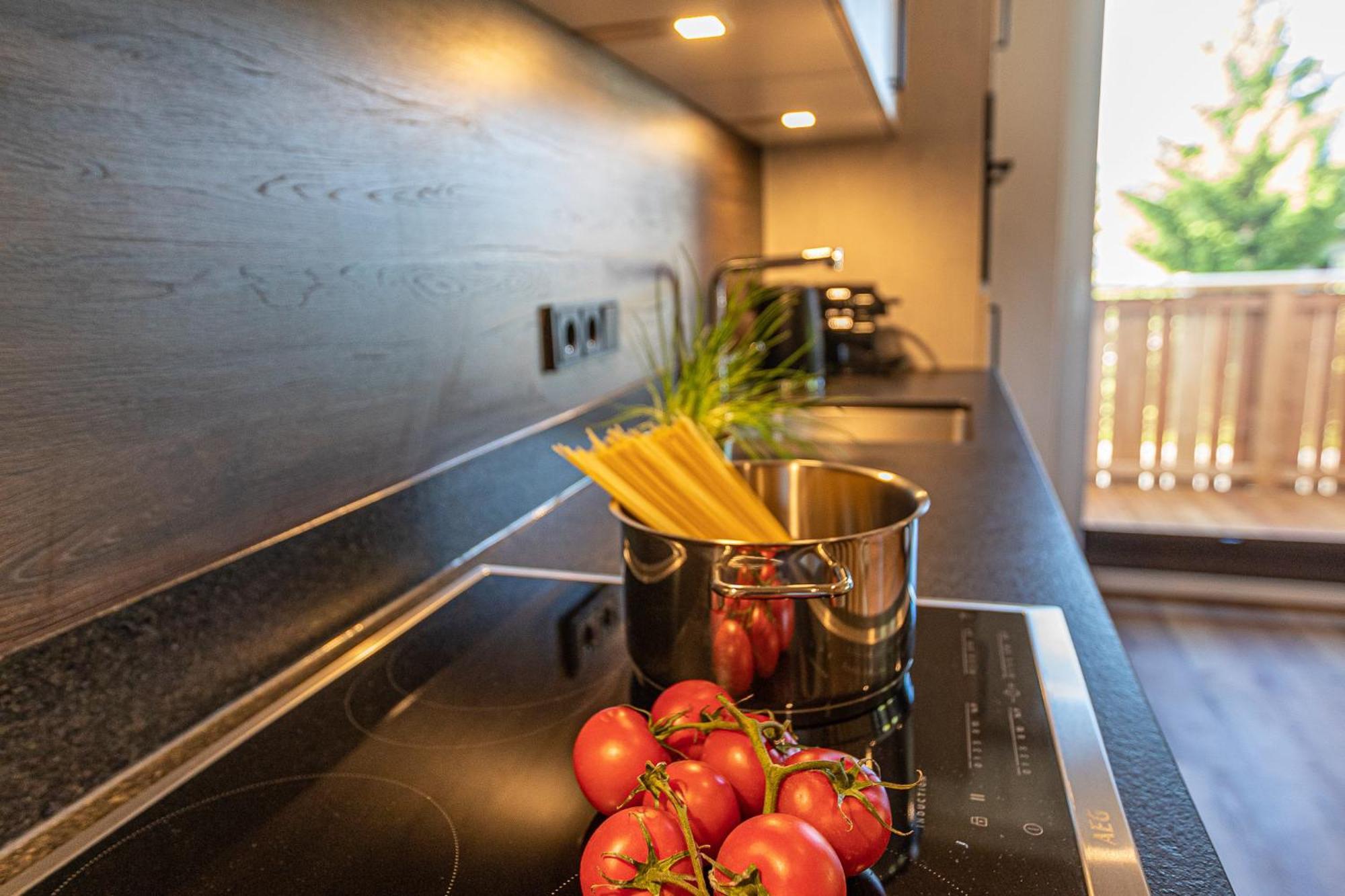 Tevini Boutique Suites By We Rent Цел ам Зее Стая снимка
